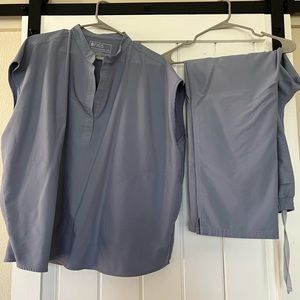 Figs scrub set vapor blue. Oversized top xxl. Pants xxl